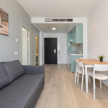 Apartment With Free Parking And Pool 볼무요스 외부 사진