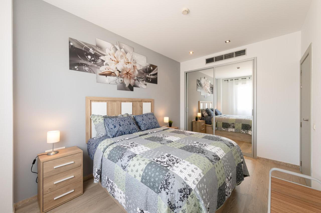 Apartment With Free Parking And Pool 볼무요스 외부 사진
