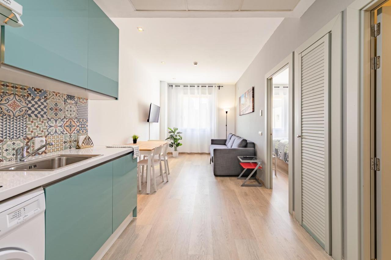 Apartment With Free Parking And Pool 볼무요스 외부 사진