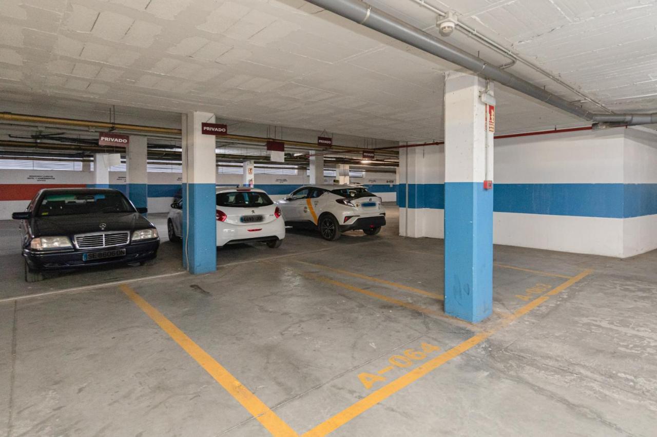 Apartment With Free Parking And Pool 볼무요스 외부 사진