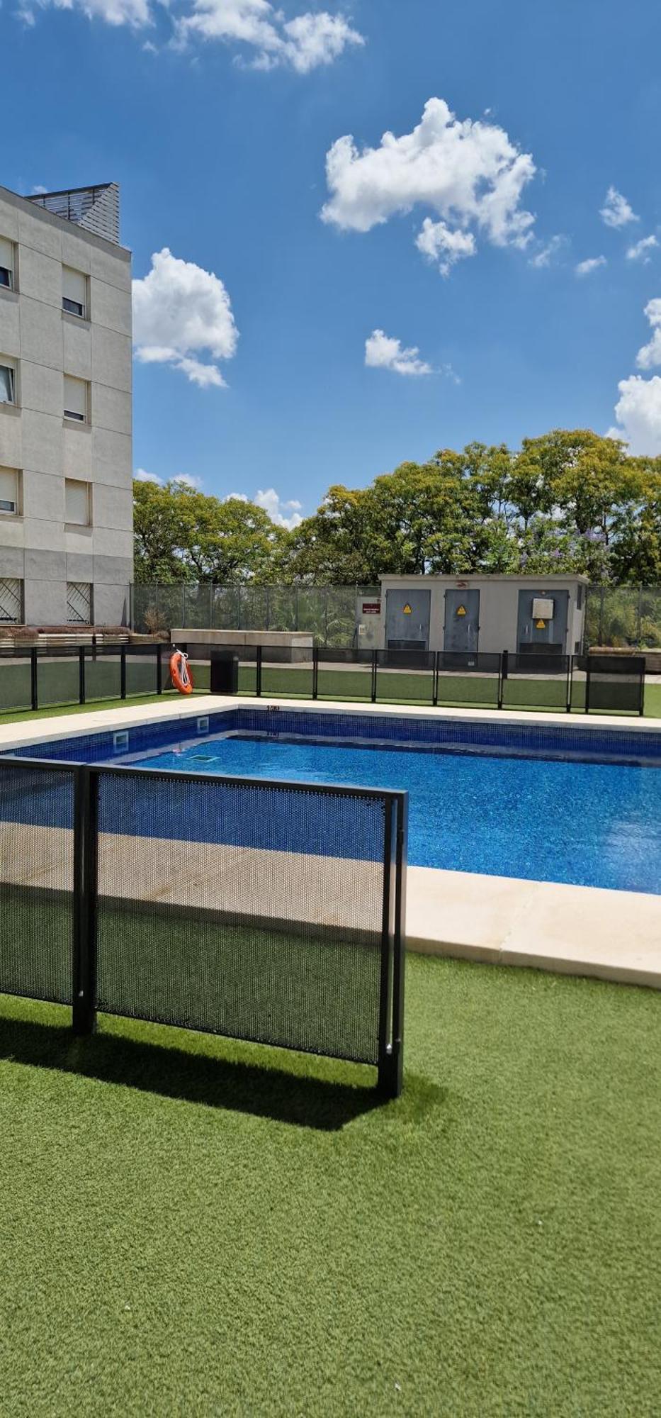 Apartment With Free Parking And Pool 볼무요스 외부 사진